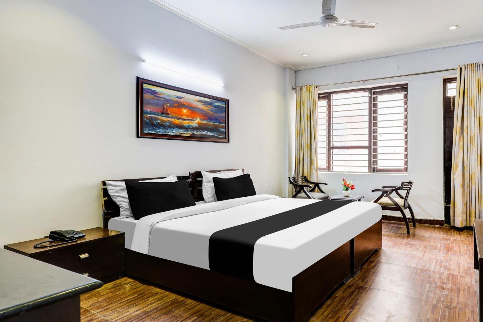 Готель Super Townhouse Sector 38 Gurgaon Near Medanta Екстер'єр фото