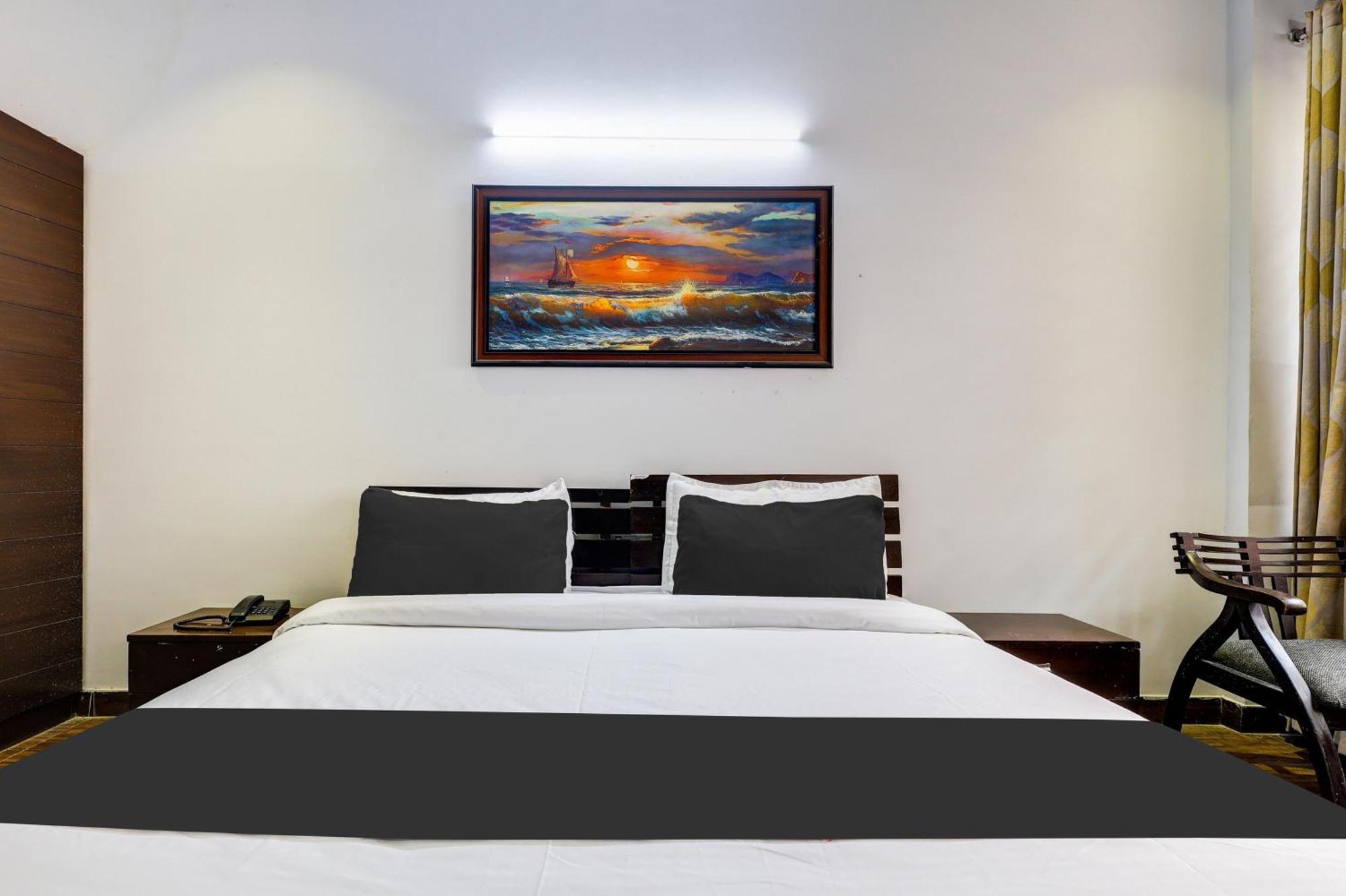 Готель Super Townhouse Sector 38 Gurgaon Near Medanta Екстер'єр фото