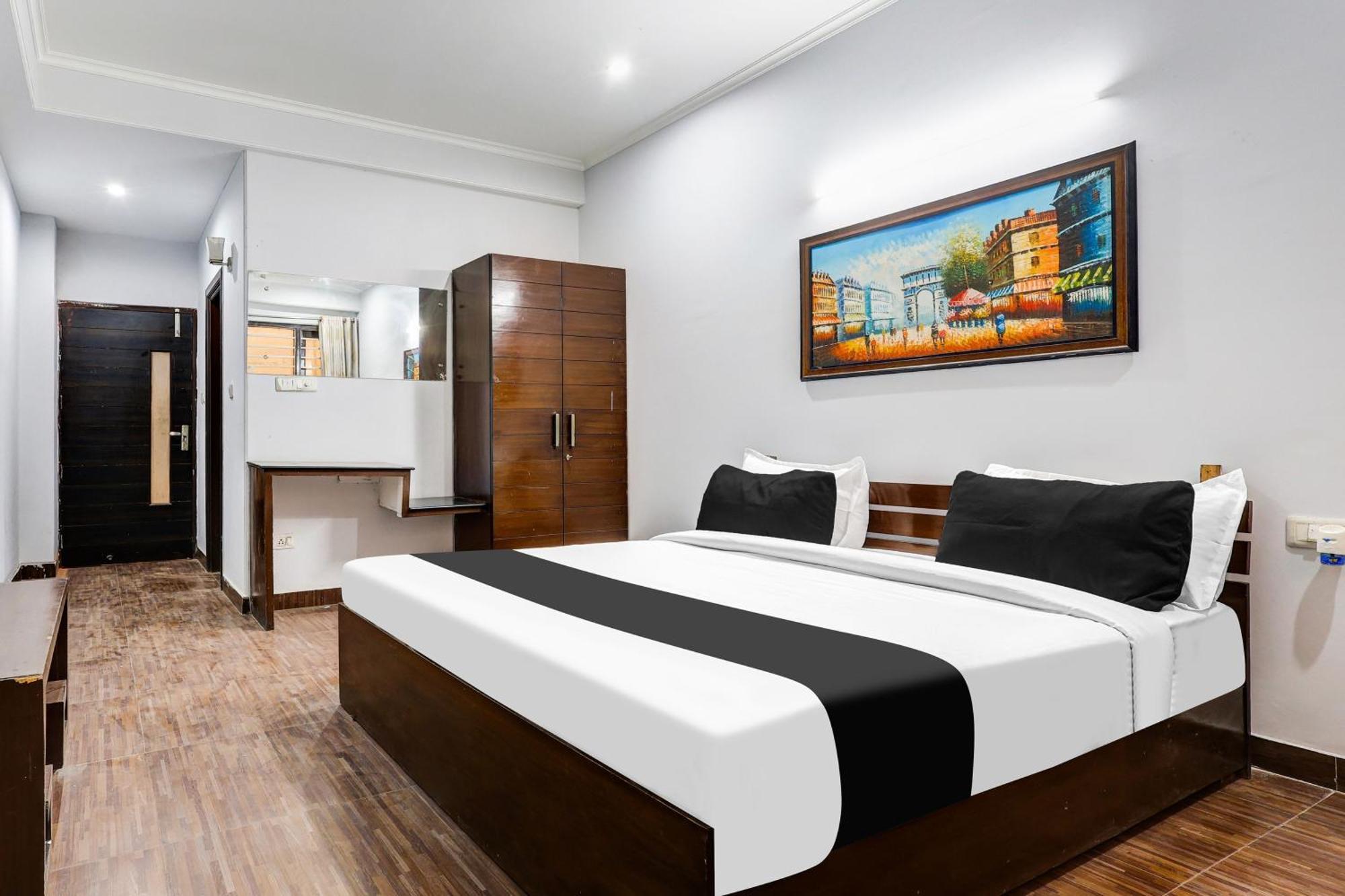 Готель Super Townhouse Sector 38 Gurgaon Near Medanta Екстер'єр фото
